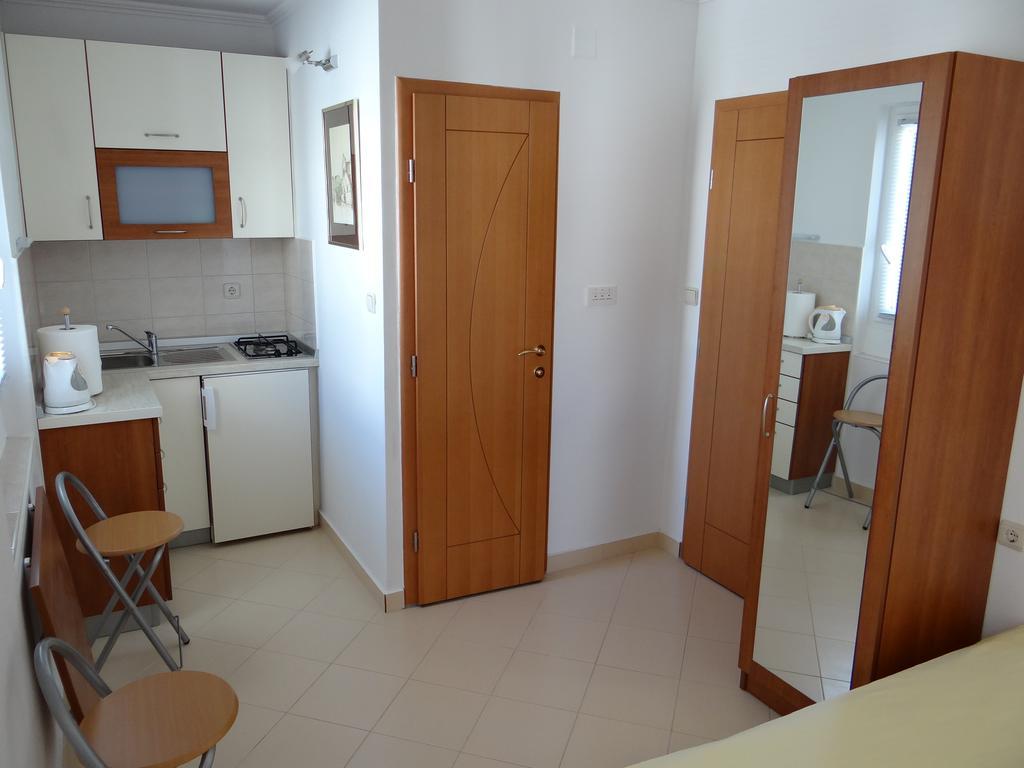 Apartments Feniks Pag Town Bilik gambar